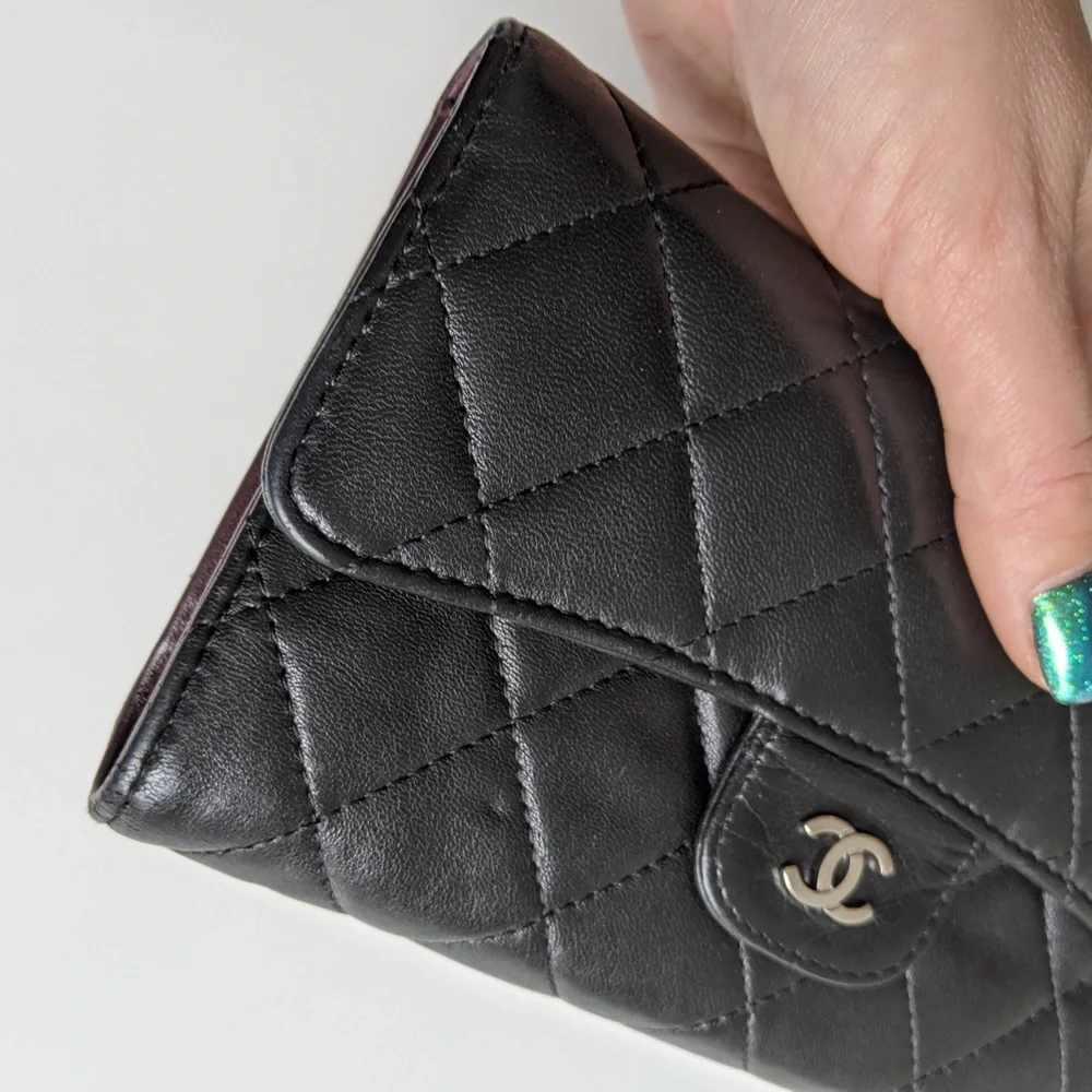Chanel Wallet - Picture 10 of 15